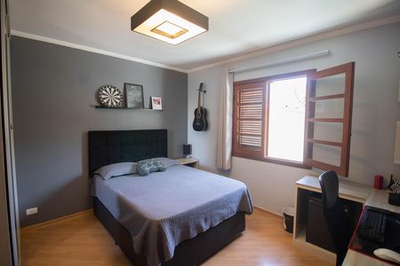 Casa de condomínio à venda com 214m², 3 quartos e 2 vagas Casa de condomínio à venda com 214m², 3 quartos e 2 vagasQUARTO 2