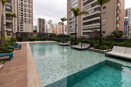 Apartamento para alugar com 162m², 3 quartos e 3 vagas Apartamento para alugar com 162m², 3 quartos e 3 vagasPiscina
