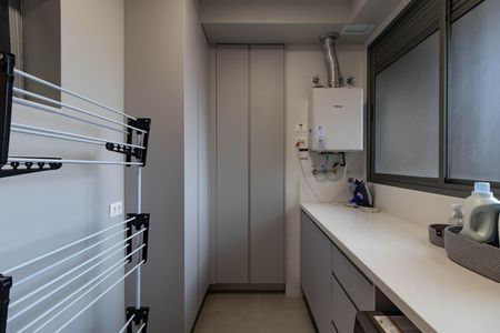 Apartamento para alugar com 162m², 3 quartos e 3 vagas Apartamento para alugar com 162m², 3 quartos e 3 vagasÁrea de Serviço