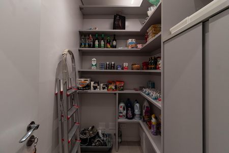 Apartamento para alugar com 162m², 3 quartos e 3 vagas Apartamento para alugar com 162m², 3 quartos e 3 vagasQuarto de Serviço