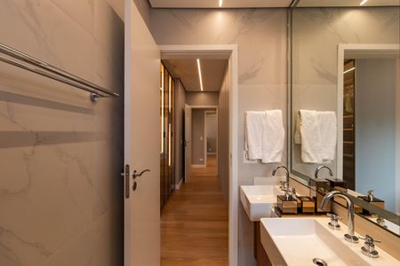 Apartamento para alugar com 162m², 3 quartos e 3 vagas Apartamento para alugar com 162m², 3 quartos e 3 vagasBanheiro da Suíte 3