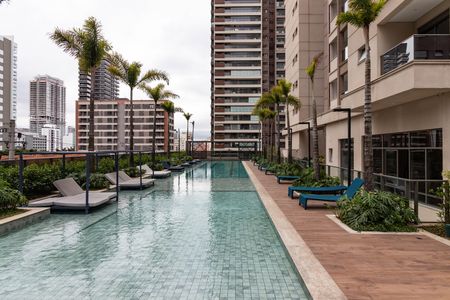 Apartamento para alugar com 162m², 3 quartos e 3 vagas Apartamento para alugar com 162m², 3 quartos e 3 vagasPiscina