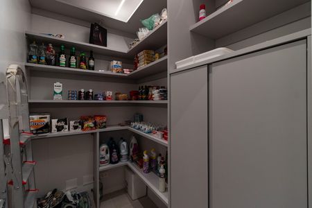 Apartamento para alugar com 162m², 3 quartos e 3 vagas Apartamento para alugar com 162m², 3 quartos e 3 vagasQuarto de Serviço