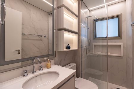 Apartamento para alugar com 162m², 3 quartos e 3 vagas Apartamento para alugar com 162m², 3 quartos e 3 vagasBanheiro da Suíte 1