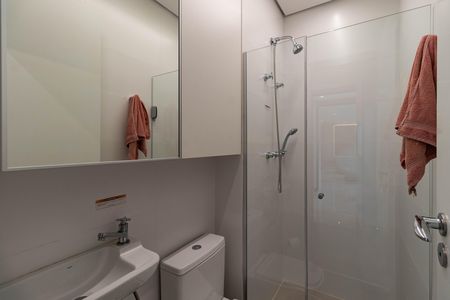 Apartamento para alugar com 162m², 3 quartos e 3 vagas Apartamento para alugar com 162m², 3 quartos e 3 vagasBanheiro de serviço