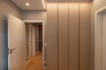 Apartamento para alugar com 162m², 3 quartos e 3 vagas Apartamento para alugar com 162m², 3 quartos e 3 vagasSuíte 2