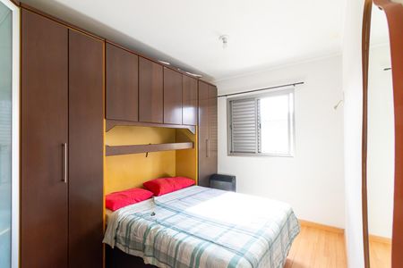 Quarto 2 de apartamento para alugar com 2 quartos, 52m² em Vila Bela, São Paulo