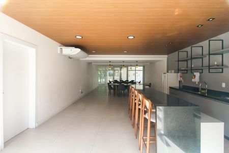 Apartamento para alugar com 53m², 2 quartos e 1 vaga Apartamento para alugar com 53m², 2 quartos e 1 vagaÁrea comum - Salão de festas