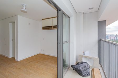 Varanda de kitnet/studio para alugar com 1 quarto, 24m² em Santo Amaro, São Paulo