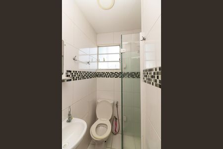 Banheiro de apartamento para alugar com 1 quarto, 45m² em Padre Miguel, Rio de Janeiro