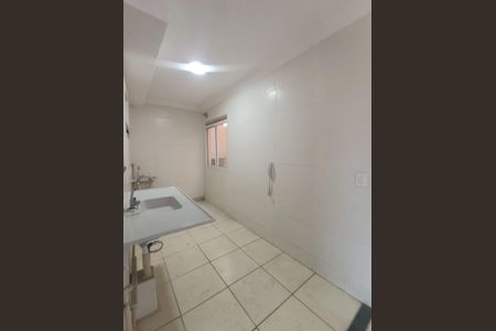 Apartamento para alugar com 46m², 2 quartos e 1 vaga Apartamento para alugar com 46m², 2 quartos e 1 vagaCozinha e Área de Serviço