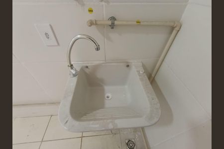 Cozinha e Área de Serviço de apartamento para alugar com 2 quartos, 46m² em Santa Amélia, Belford Roxo