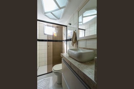 Apartamento à venda com 56m², 2 quartos e 2 vagas Apartamento à venda com 56m², 2 quartos e 2 vagasBanheiro
