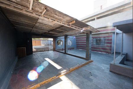 Área externa de casa para alugar com 3 quartos, 360m² em Industrial, Contagem