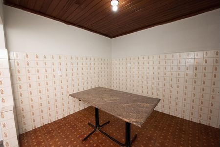 Sala de casa para alugar com 3 quartos, 70m² em Industrial, Contagem