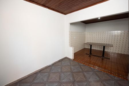 Casa para alugar com 3 quartos, 360m² em Industrial, Contagem