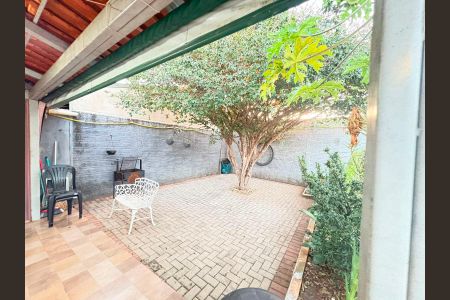 Casa para alugar com 171m², 2 quartos e 2 vagas
