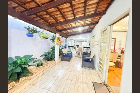 Casa para alugar com 171m², 2 quartos e 2 vagas