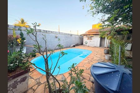 Casa para alugar com 171m², 2 quartos e 2 vagas