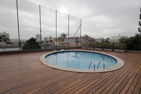 Apartamento à venda com 100m², 2 quartos e 2 vagas Apartamento à venda com 100m², 2 quartos e 2 vagasÁrea comum - Piscina
