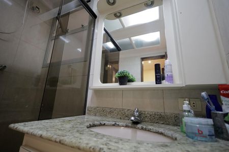 Apartamento à venda com 100m², 2 quartos e 2 vagas Apartamento à venda com 100m², 2 quartos e 2 vagasBanheiro