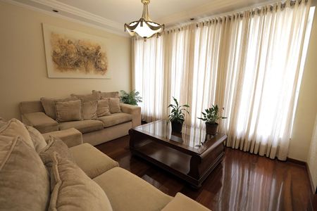 Apartamento à venda com 100m², 2 quartos e 2 vagas Apartamento à venda com 100m², 2 quartos e 2 vagasSala