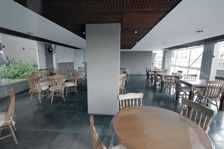 Apartamento à venda com 100m², 2 quartos e 2 vagas Apartamento à venda com 100m², 2 quartos e 2 vagasÁrea comum - Salão de festas