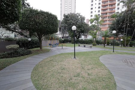 Apartamento à venda com 100m², 2 quartos e 2 vagas Apartamento à venda com 100m², 2 quartos e 2 vagasÁrea comum - Playground