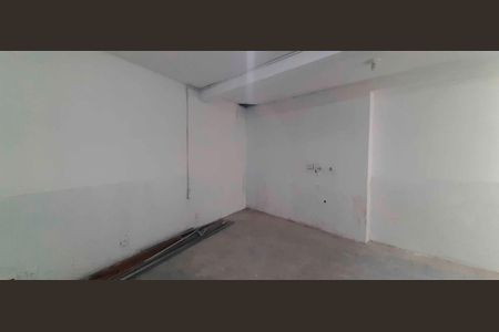 Casa para alugar com 198m², 1 quarto e 1 vaga Casa para alugar com 198m², 1 quarto e 1 vagaQuintal