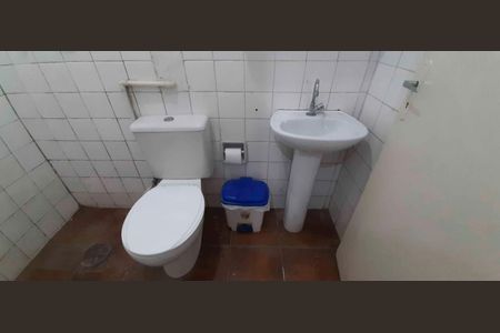 Casa para alugar com 198m², 1 quarto e 1 vaga Casa para alugar com 198m², 1 quarto e 1 vagaBanheiro social