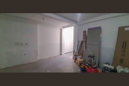 Casa para alugar com 198m², 1 quarto e 1 vaga Casa para alugar com 198m², 1 quarto e 1 vagaQuintal