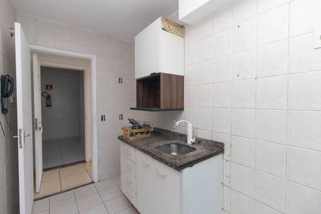 Apartamento para alugar com 57m², 2 quartos e 1 vaga Apartamento para alugar com 57m², 2 quartos e 1 vagaCozinha e Área de Serviço
