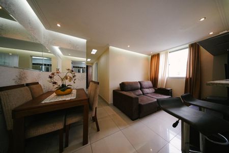 Sala de apartamento à venda com 2 quartos, 44m² em Jardim Santa Teresinha, São Paulo