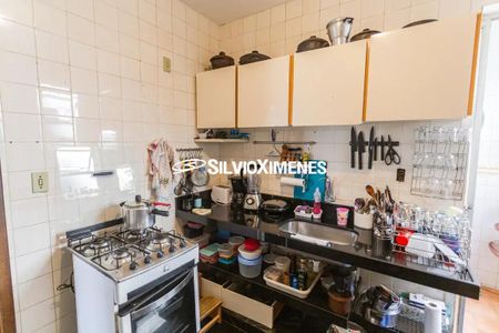 Apartamento à venda com 3 quartos, 180m² em Santo Antônio, Belo Horizonte