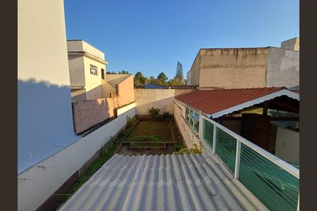 Casa à venda com 3 quartos, 203m² em Vila Carrão, São Paulo