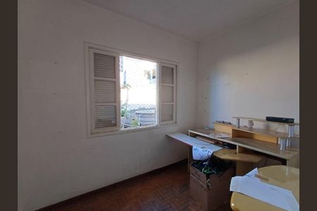 Casa à venda com 3 quartos, 203m² em Vila Carrão, São Paulo