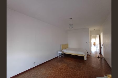 Casa à venda com 3 quartos, 203m² em Vila Carrão, São Paulo
