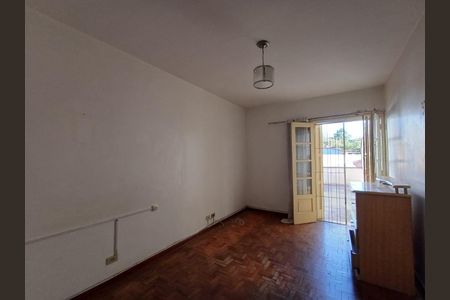 Casa à venda com 3 quartos, 203m² em Vila Carrão, São Paulo