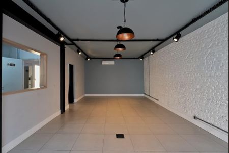 Casa à venda com 3 quartos, 392m² em Sumaré, São Paulo