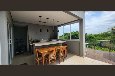 Casa de condomínio à venda com 275m², 3 quartos e 4 vagas