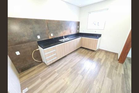 Casa à venda com 2 quartos, 100m² em Portuguesa, Rio de Janeiro