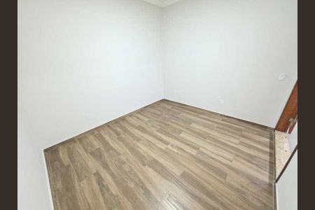 Casa à venda com 100m², 2 quartos e 1 vaga