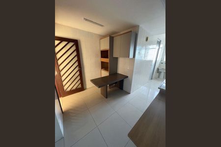 Apartamento à venda com 100m², 2 quartos e 1 vaga