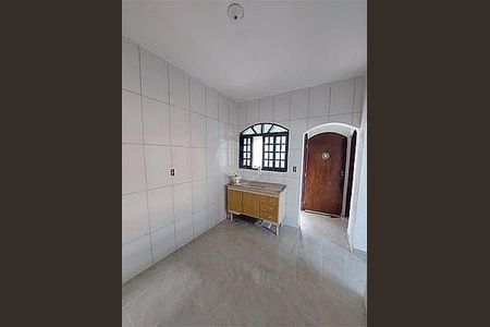 Casa à venda com 4 quartos, 137m² em Vila Nogueira, Diadema
