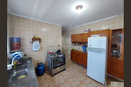 Casa à venda com 4 quartos, 137m² em Vila Nogueira, Diadema