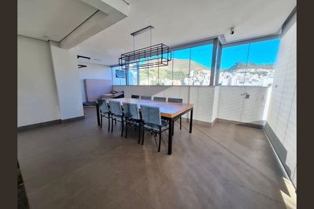 Apartamento à venda com 232m², 4 quartos e 4 vagas