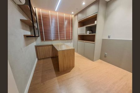 Apartamento à venda com 232m², 4 quartos e 4 vagas