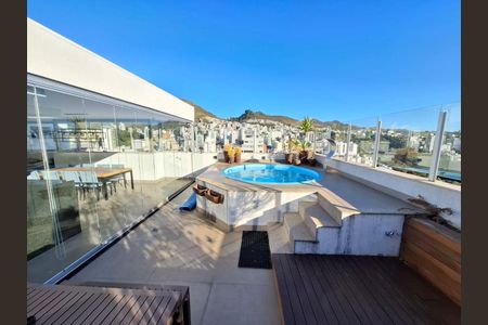 Apartamento à venda com 232m², 4 quartos e 4 vagas