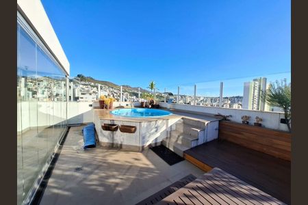Apartamento à venda com 232m², 4 quartos e 4 vagas