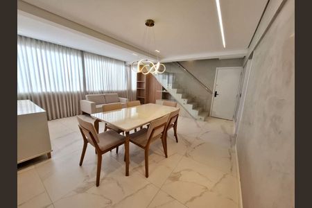 Apartamento à venda com 232m², 4 quartos e 4 vagas